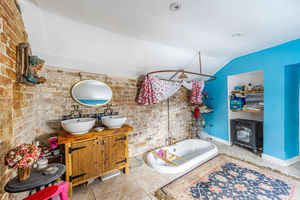 Photo 15- click for photo gallery